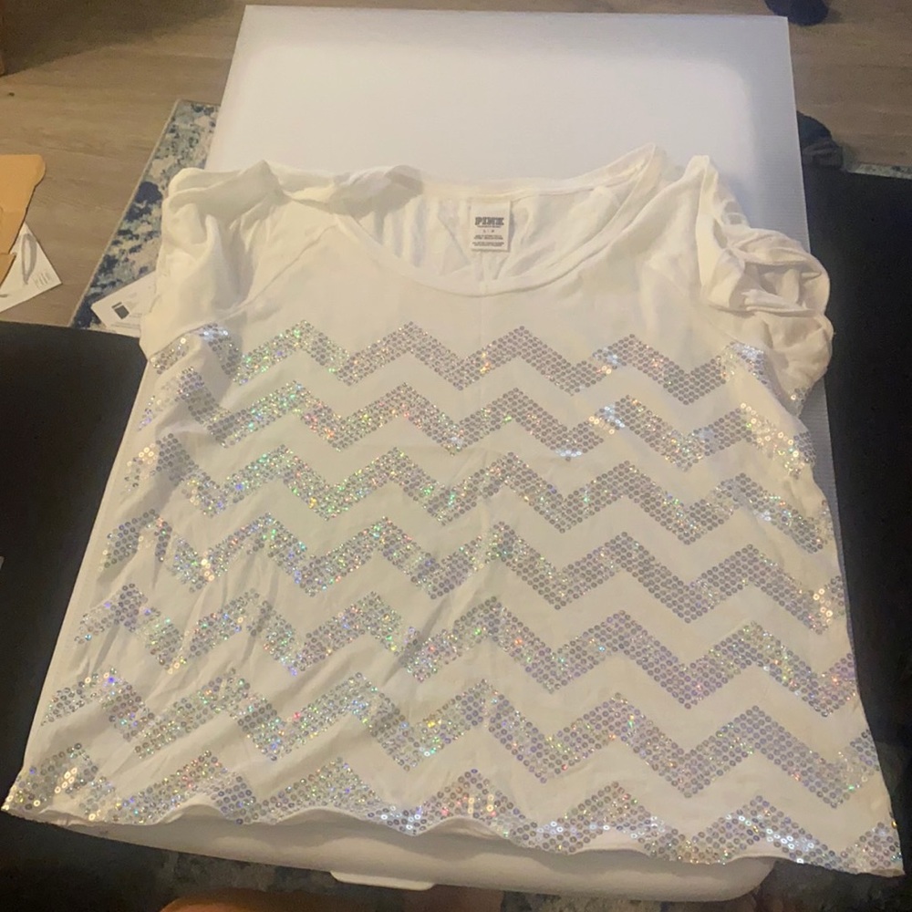 VS Pink Tee